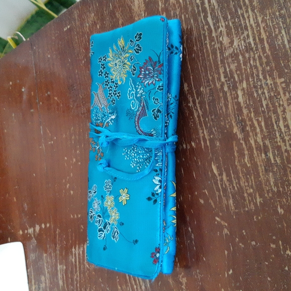 Made in Hong Kong Jewellery Case - Picture 6 of 6